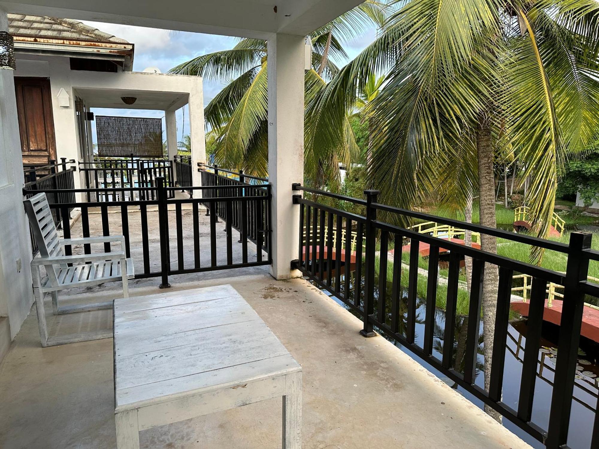 อมาลูนา รีสอร์ต Hotel เนกอมโบ ภายนอก รูปภาพ