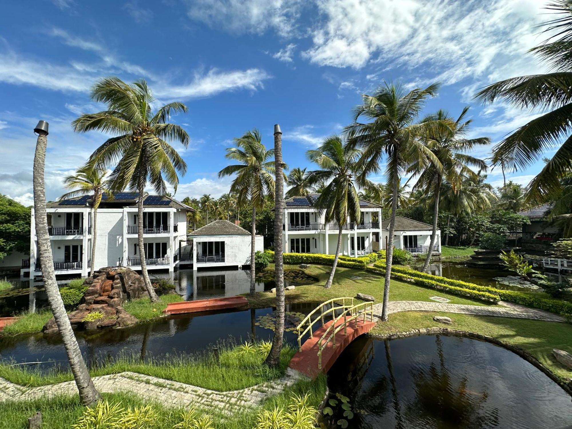 อมาลูนา รีสอร์ต Hotel เนกอมโบ ภายนอก รูปภาพ